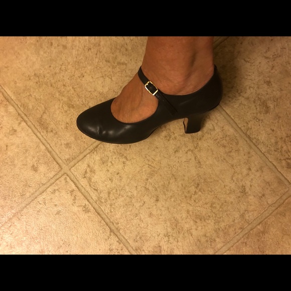 Capezio dance shoes - Picture 4 of 7